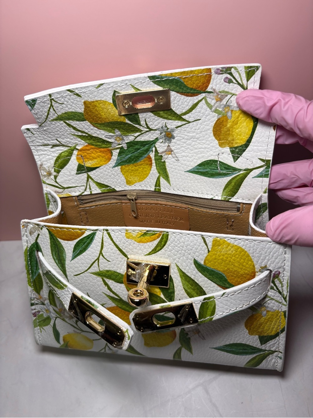 🍋 Lemon Print Made In Italy Small Top Handle Crossbody Bag - Picture 9 of 13